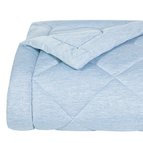 The Arctic Chill Blanket is ideal for those needing temperature regulation while sleeping. With cool-to-the-touch fibers and moisture-wicking technology, it offers all-night comfort. The Down-Alternative fill provides a soft feel, while the diamond quilted design adds luxury to your bedroom. Available in Twin, Queen, and King sizes, it is machine washable and hypoallergenic. Get yours today for a cooler, better night's sleep!